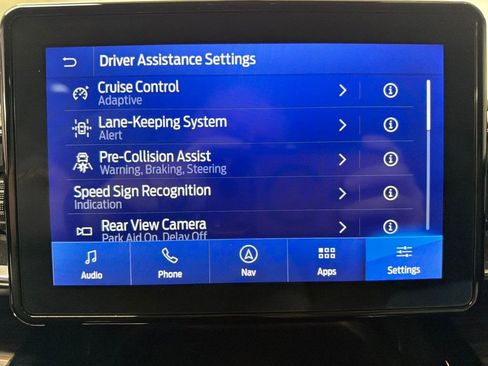 Used 2021 Ford Explorer Limited w/ Equipment Group 301A image 23