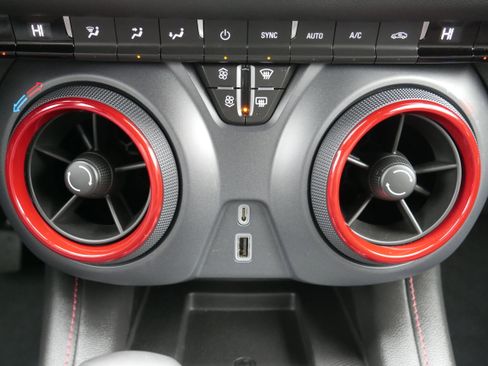 Certified 2023 Chevrolet Blazer RS AWD/4WD image 21