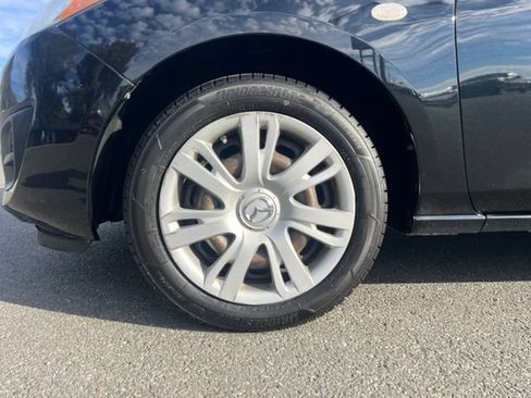 Used 2014 MAZDA MAZDA2 Sport FWD image 13