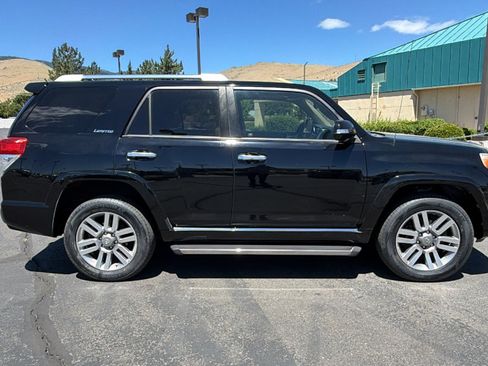 Used 2011 Toyota 4Runner Limited AWD/4WD image 2