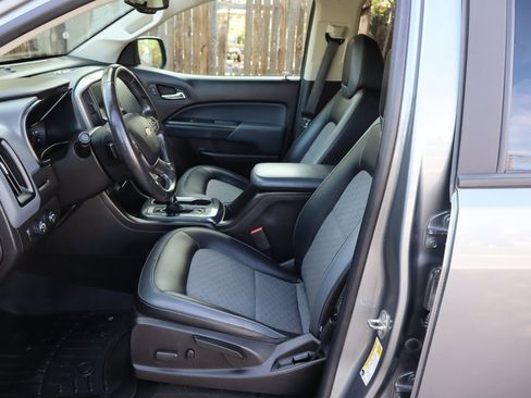 Used 2018 Chevrolet Colorado Z71 image 19