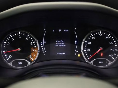 Used 2018 Jeep Renegade Latitude image 18