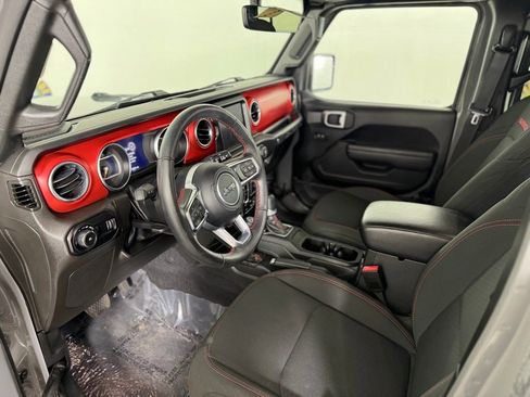 Used 2023 Jeep Wrangler Unlimited Rubicon w/ LED Lighting Group AWD/4WD image 14