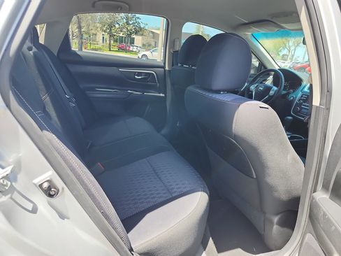 Used 2016 Nissan Altima 2.5 SV FWD image 17