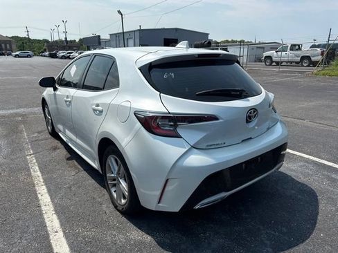 Used 2021 Toyota Corolla SE FWD image 3