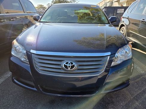 Used 2008 Toyota Avalon XL image 2