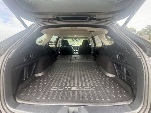 Used 2022 Subaru Outback Premium AWD/4WD image 26