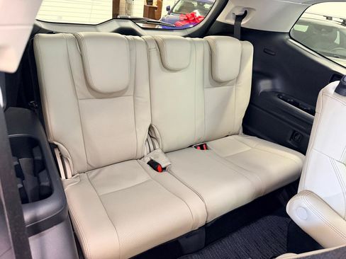 Used 2019 Subaru Ascent Premium AWD/4WD image 34