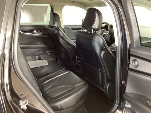 Used 2022 Lincoln Nautilus Reserve w/ Monochromatic Package AWD/4WD image 35