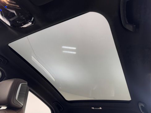 Used 2024 BMW i7 eDrive50 w/ M Sport Package image 12