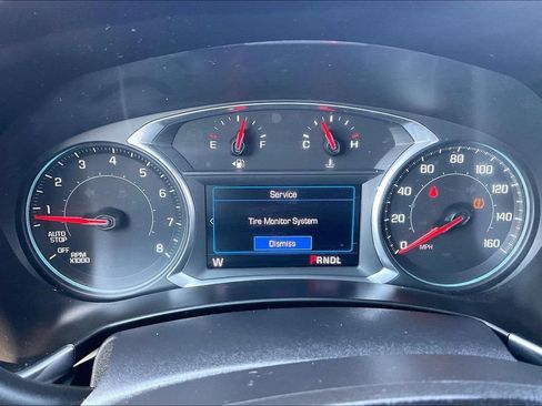 Used 2019 Chevrolet Equinox LT FWD image 15