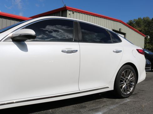 Used 2016 Kia Optima SX w/ Chrome Wheel Package image 8