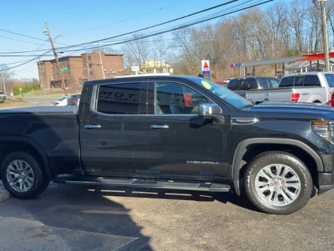 Used 2023 GMC Sierra 1500 Denali w/ Technology Package image 4