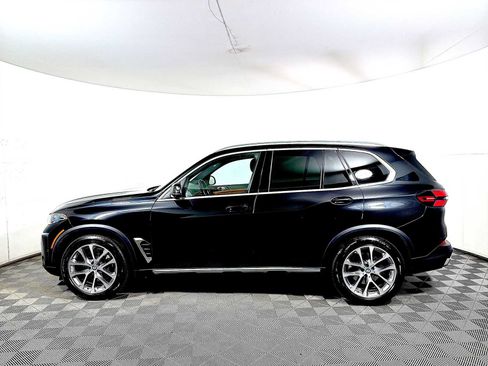 Certified 2024 BMW X5 xDrive40i w/ Premium Package AWD/4WD image 4