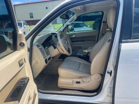 Used 2012 Ford Escape Limited image 3