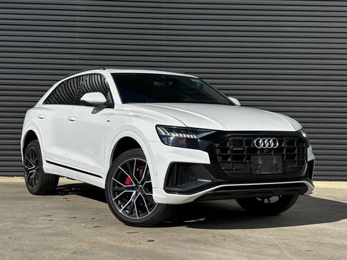 Used 2020 Audi Q8 Prestige w/ Prestige Package image 9