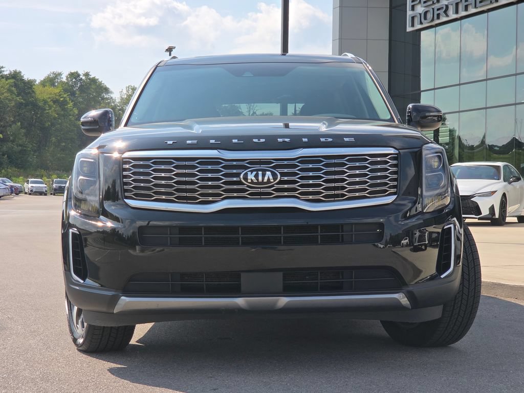 Used 2021 Kia Telluride EX w/ EX Premium Package FWD image 3