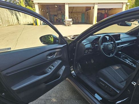 Used 2023 Honda Accord Sport image 23