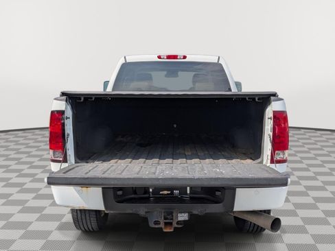 Used 2013 GMC Sierra 2500 Denali w/ Suspension Package, Off-Road AWD/4WD image 15