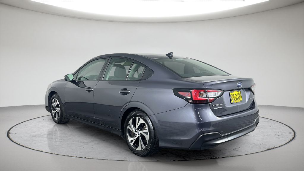 Used 2025 Subaru Legacy Premium AWD/4WD image 8