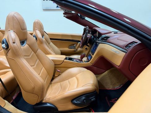 Used 2016 Maserati GranTurismo Sport RWD image 36