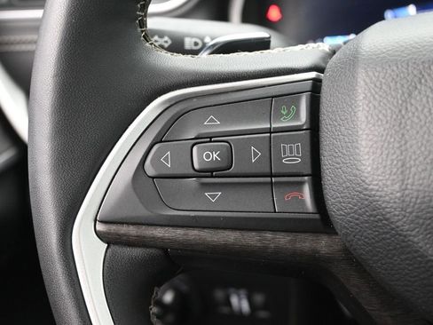 Used 2024 Jeep Grand Cherokee L Limited w/ Luxury Tech Group II image 15