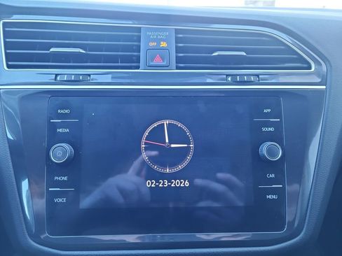 Used 2024 Volkswagen Tiguan SE image 26