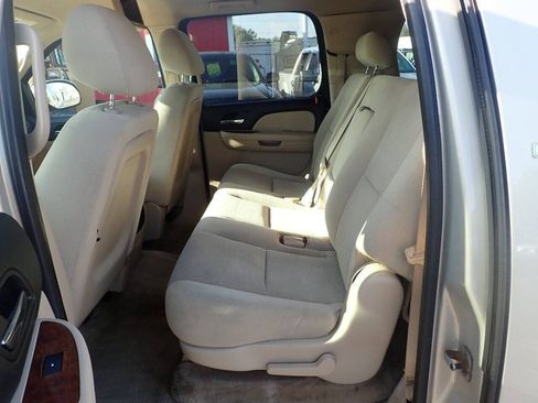 Used 2008 Chevrolet Suburban LT AWD/4WD image 14