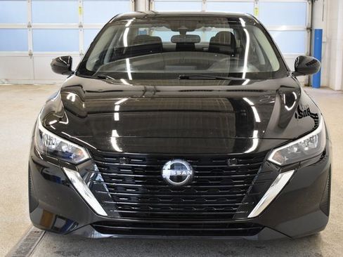 Used 2025 Nissan Sentra S image 3