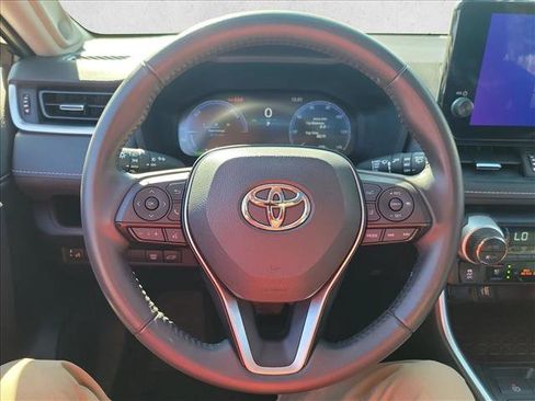 Used 2024 Toyota RAV4 Limited image 20