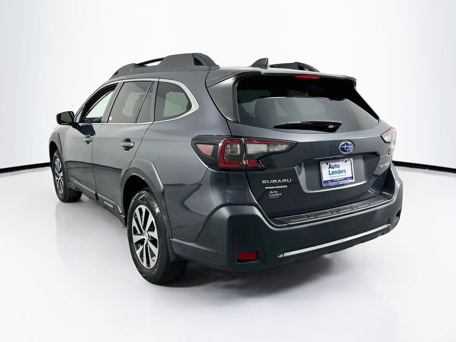 Used 2024 Subaru Outback Premium AWD/4WD image 7