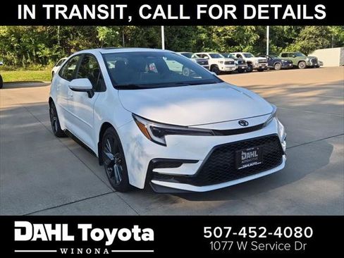 Certified 2025 Toyota Corolla SE w/ SE Premium Package FWD image 1