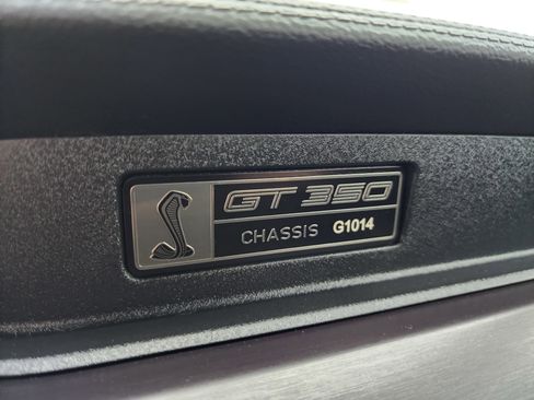 Used 2016 Ford Mustang Shelby GT350 w/ Technology Package RWD image 13