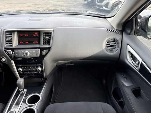 Used 2016 Nissan Pathfinder S image 22