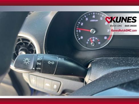 Used 2019 Kia Forte LXS image 12
