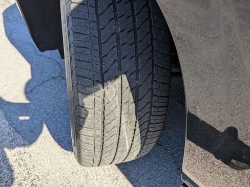 Used 2023 Cadillac Escalade Premium Luxury Platinum image 32