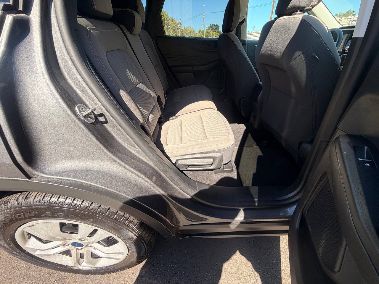 Used 2022 Ford Escape S AWD/4WD image 13