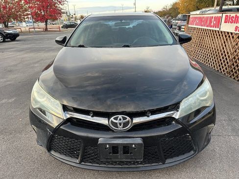 Used 2016 Toyota Camry SE image 6