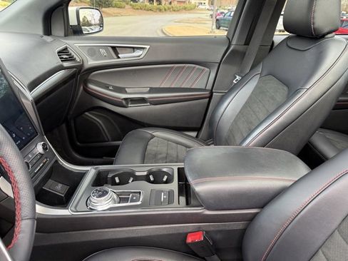 Used 2024 Ford Edge ST-Line image 25