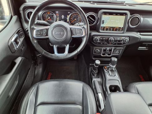 Used 2021 Jeep Wrangler Unlimited Sahara AWD/4WD image 2
