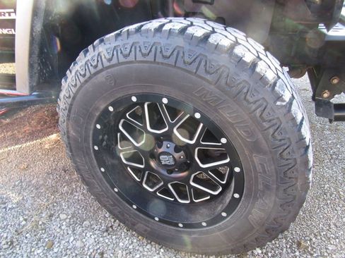 Used 2015 Jeep Wrangler Sport w/ Quick Order Package 24S image 9