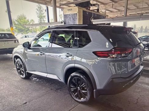 Certified 2023 Nissan Rogue SV w/ SV Premium B Package FWD image 9