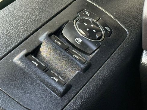 Used 2017 Ford F150 XLT w/ Equipment Group 302A Luxury AWD/4WD image 18