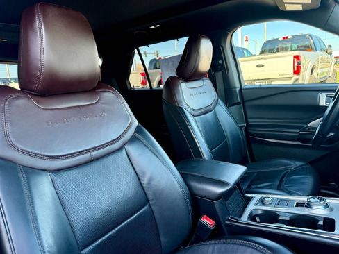 Used 2021 Ford Explorer Platinum w/ Equipment Group 601A AWD/4WD image 23