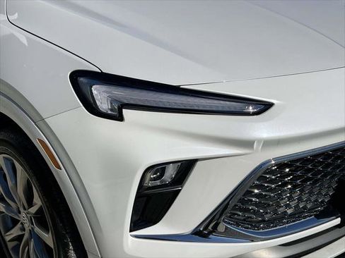 Used 2025 Buick Encore GX Avenir w/ Avenir Convenience Package image 9