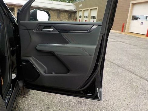 New 2026 GMC Acadia AT4 w/ Super Cruise Package image 23