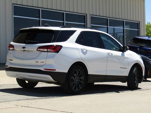 Used 2024 Chevrolet Equinox RS w/ RS Leather Package AWD/4WD image 3
