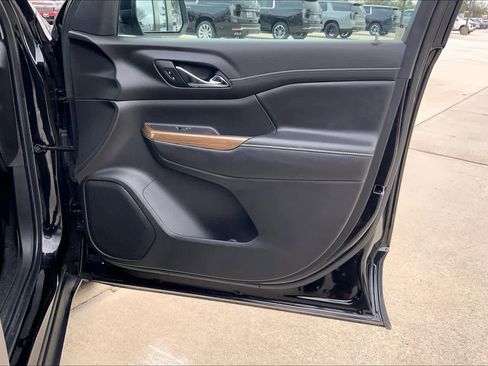 Used 2021 GMC Acadia SLE w/ LPO, Floor Liner Package image 22