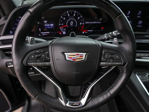 Used 2023 Cadillac Escalade V w/ LPO, ONYX Package image 15