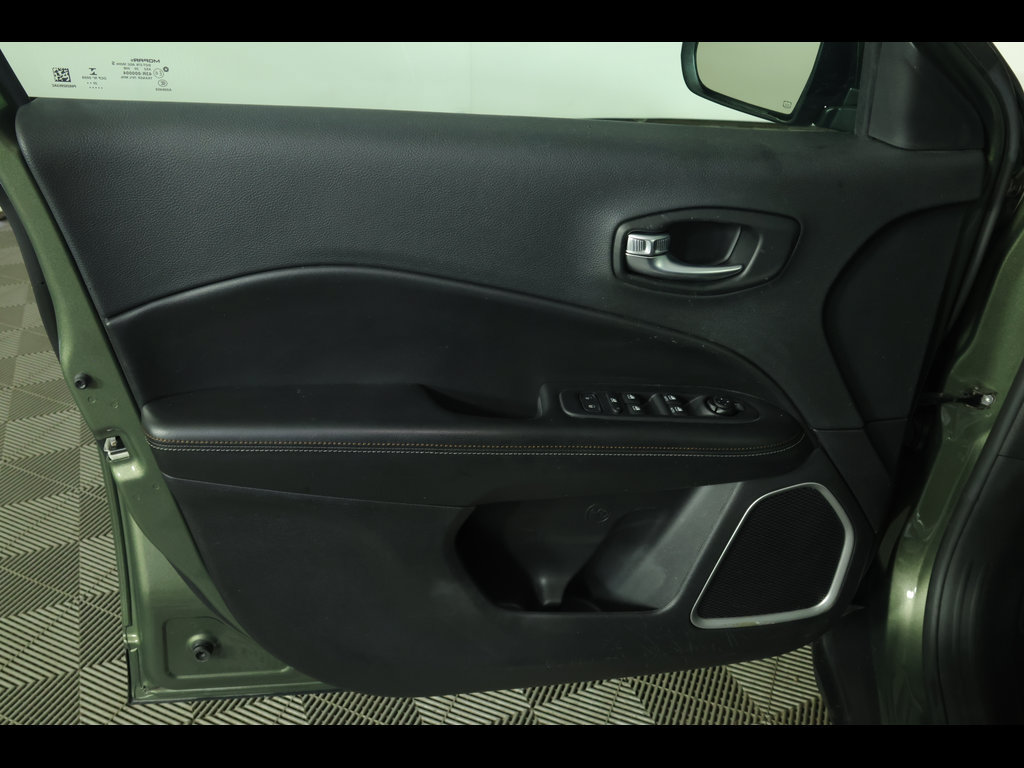Used 2021 Jeep Compass Latitude w/ Convenience Group AWD/4WD image 23